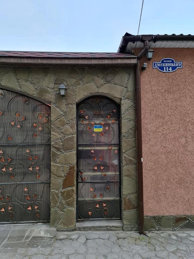 Мини-Отель Kropyvnytskyi Exterior foto